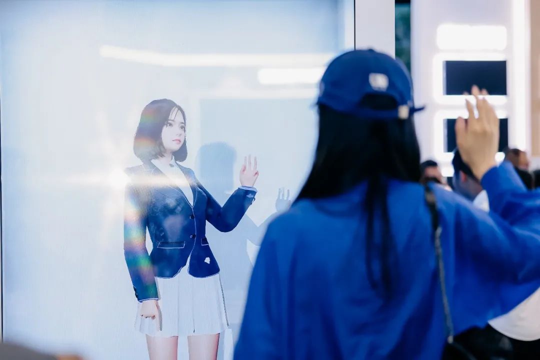 “AI+智能显示”引领未来 米兰milan新品InfoComm展大放异彩