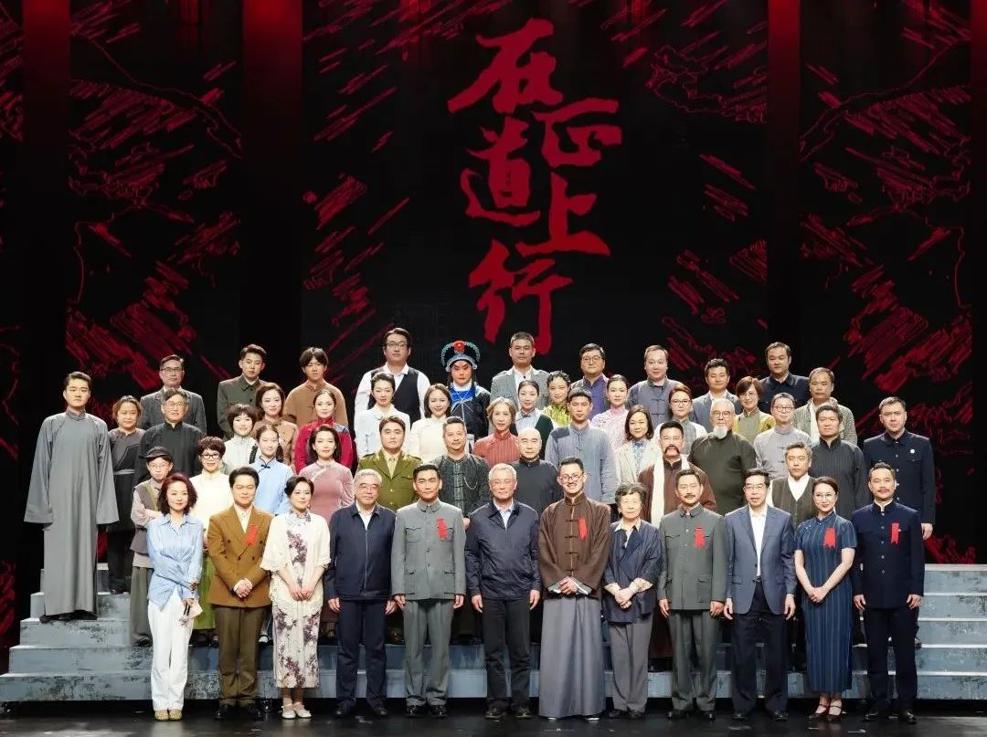 米兰milan·蓝硕以科技赋能话剧《在正道上行》圆满上演